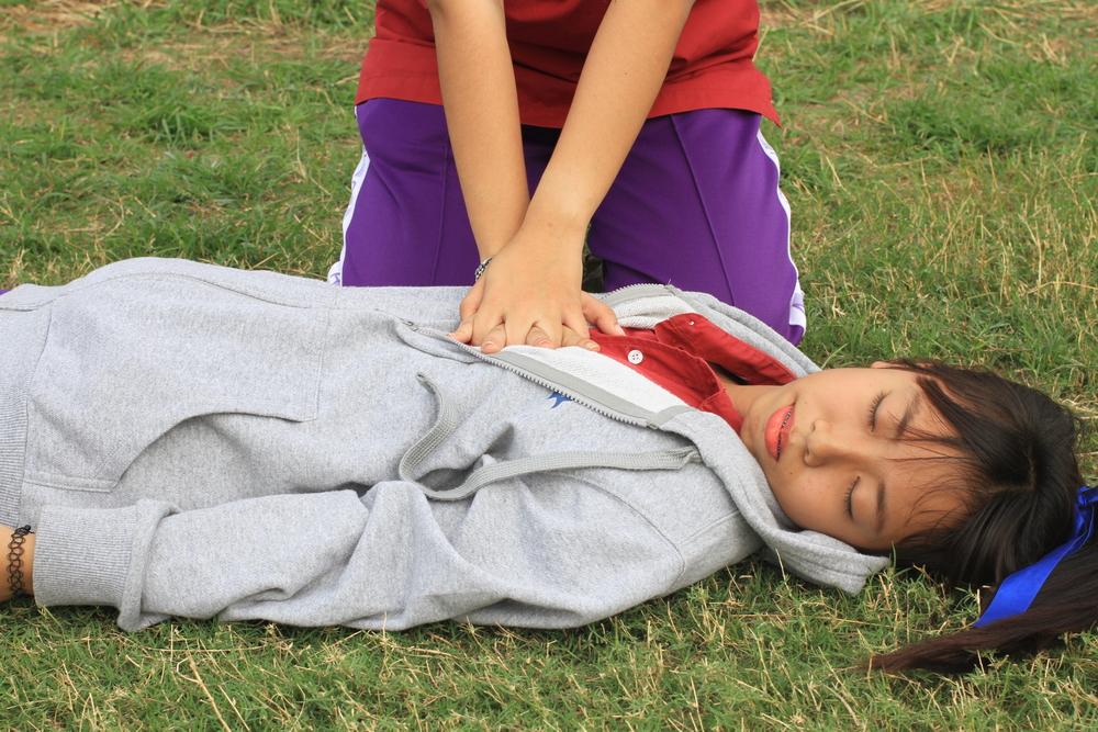 Teenager,Learning,Cpr/in,The,Process,Of,Resuscitation,(first,Aid),,rescue defibrillators